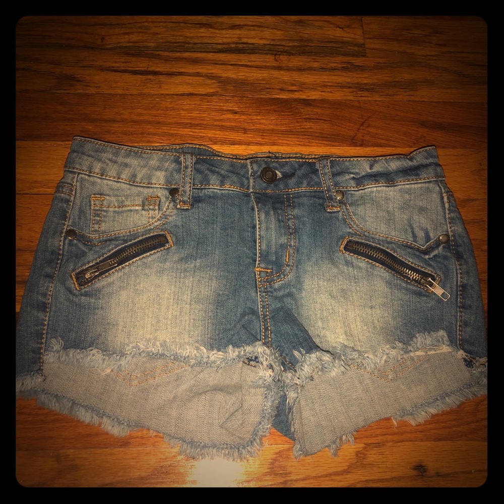 Women’s jean shorts